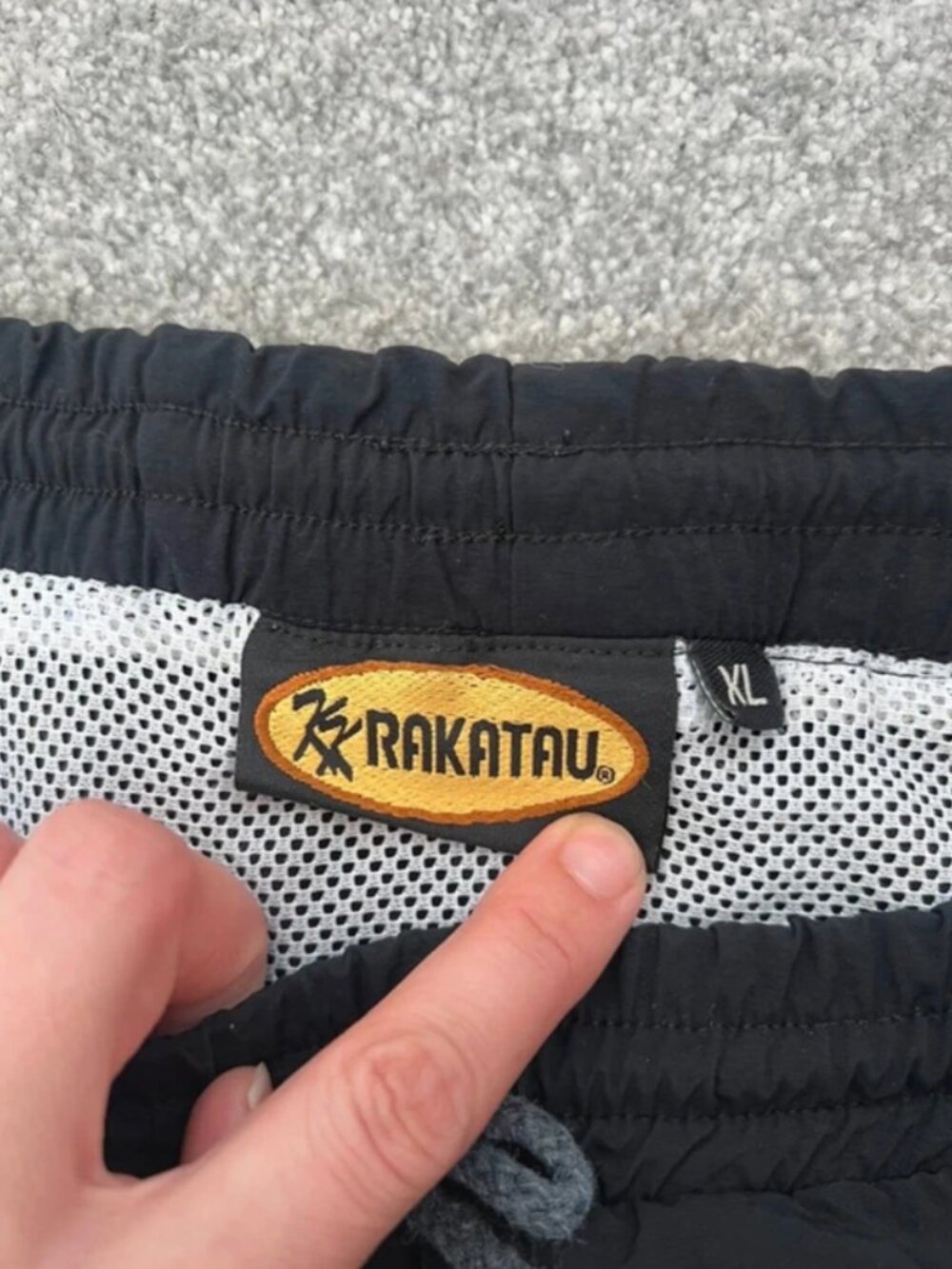 Krakatau shorts size XL - Picture 5 of 5